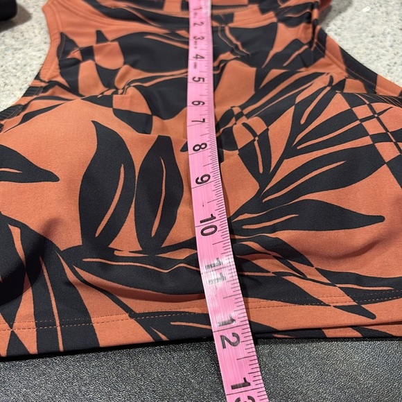 All In Motion UPF 50+ two piece swim,racerback top,boy shorts,removable pads - Picture 10 of 15